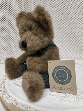 Boyds Bears Vintage (Harrison)  Plush Teddy with Dark Green Outfit